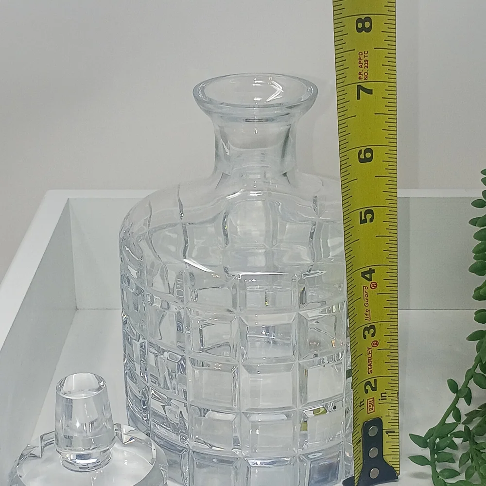 Elegant Clear Glass Decanter